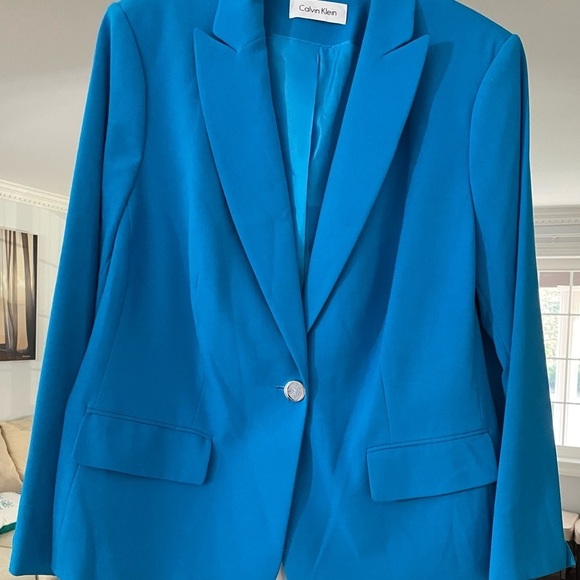 Calvin Klein Women's Aqua Blue Blazer size X Large with single button closure. - Picture 1 of 1